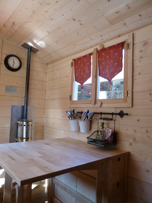 Hotel Camping des Rochers des Parcs à Clécy Extérieur photo